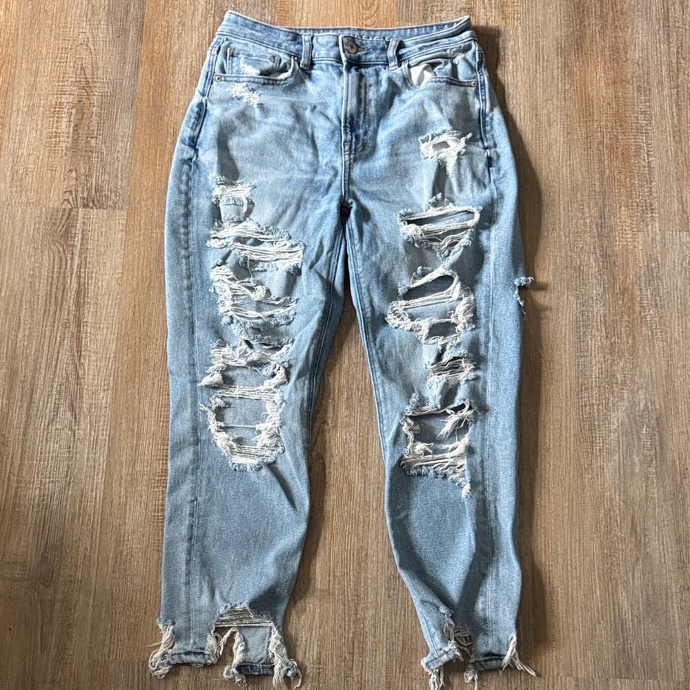 American Eagle Outfitters Ripped Light Blue Ankle Jeans